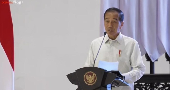 Permohonan Maaf Jokowi: Tak Salami Semua Pejabat TNI-Polri